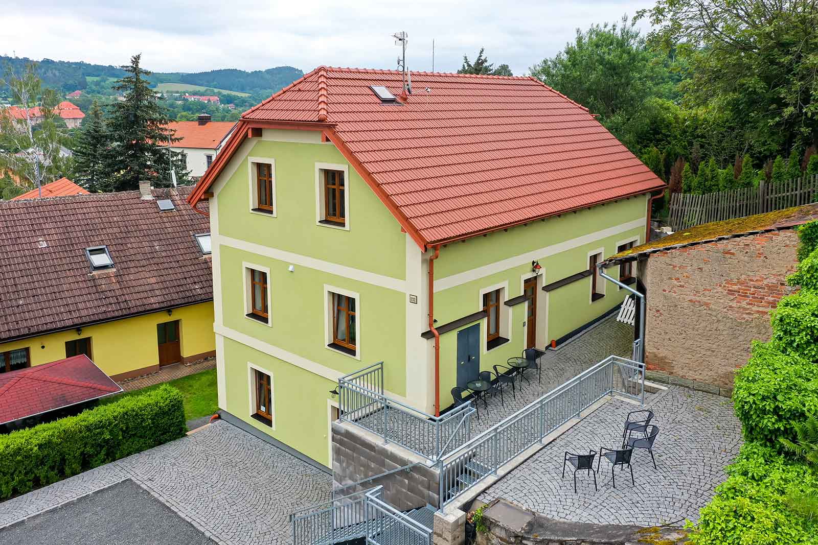 Vila František Plasy - O nás